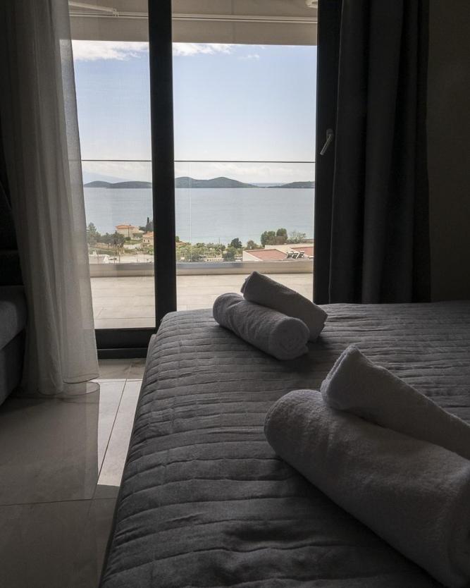 Alta Mare Aparthotel Nea Peramos  Exterior photo